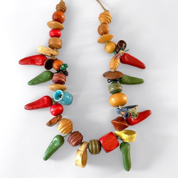 Vintage Mexican Folk Art Clay Wood Necklace - Picture 9 of 9